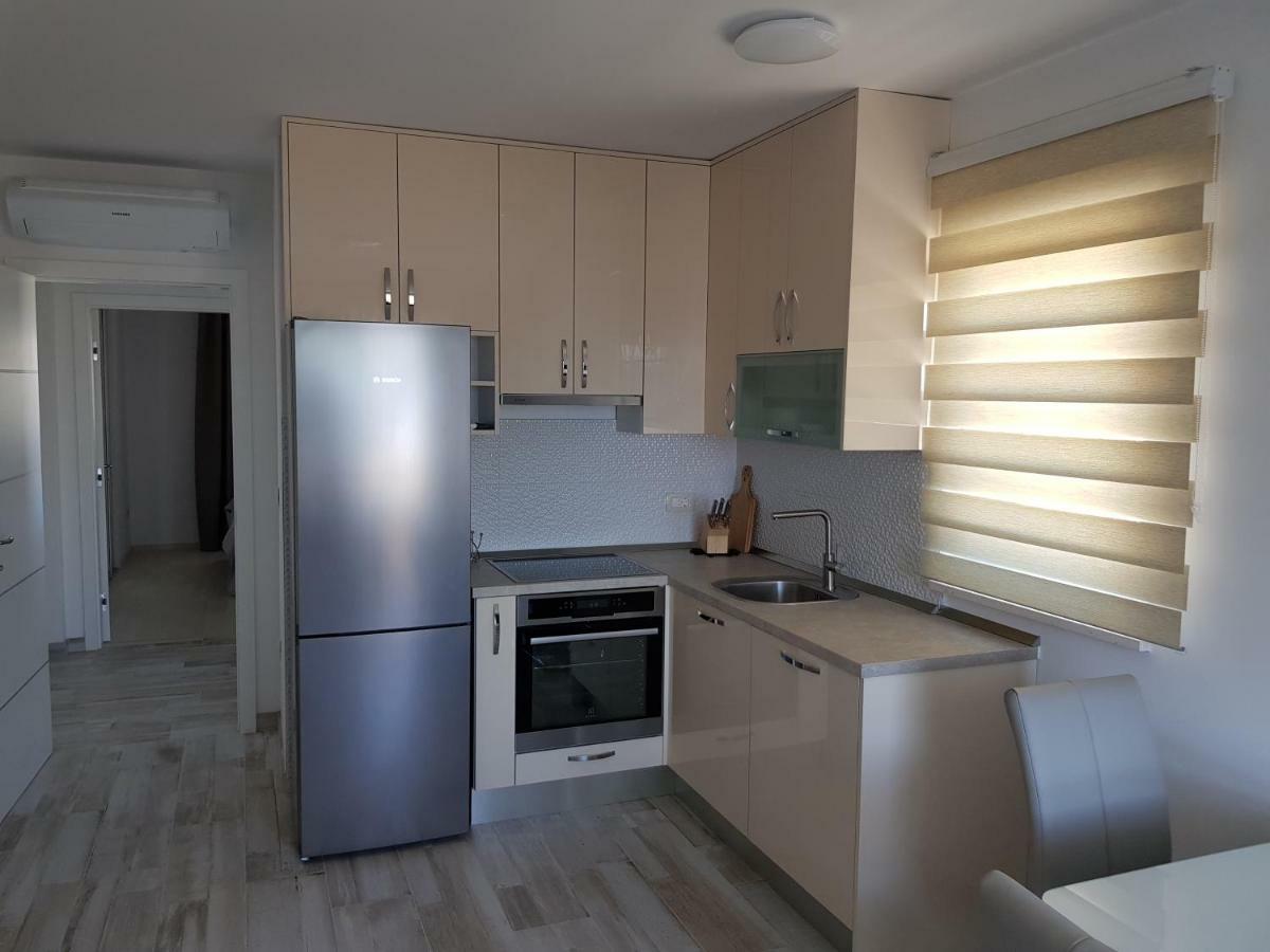 Apartmani Marella Donji Seget Exterior foto