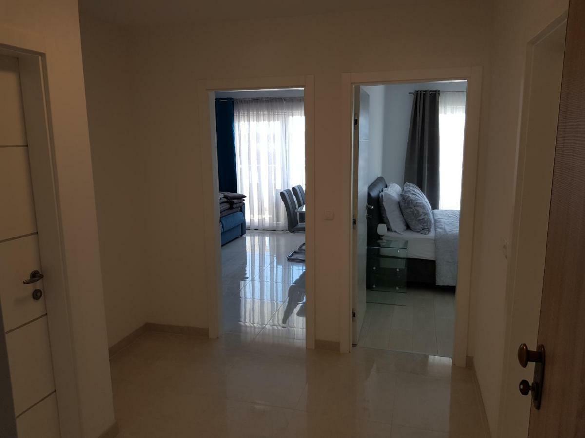 Apartmani Marella Donji Seget Exterior foto