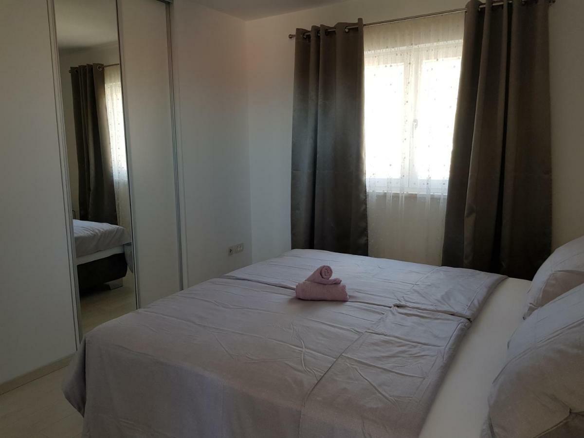 Apartmani Marella Donji Seget Exterior foto