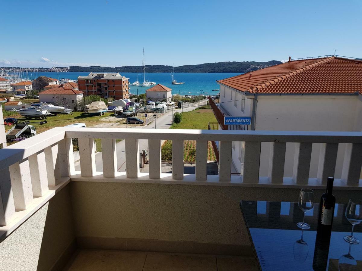 Apartmani Marella Donji Seget Exterior foto